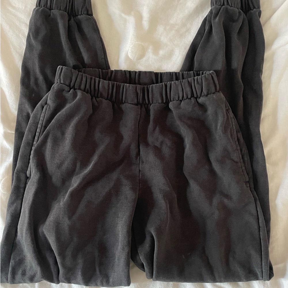 black brandy rosa sweatpants